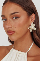 Kaley Flower Earrings Pearl